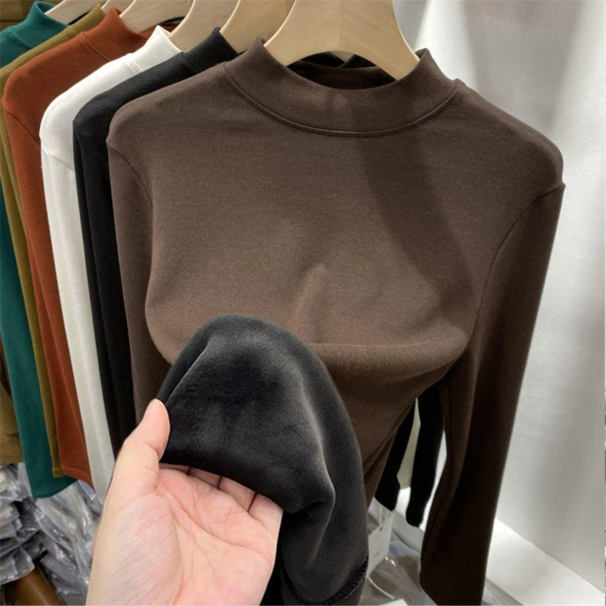 2024 Women Autumn Winter New Thick Warm Bottoming T Shirt Female Long-sleeved T-shirts Ladies Solid Pullover Tops Tees H360
2024 Women Autumn Winter New Thick Warm Bottoming T Shirt Female Long-sleeved T-shirts Ladies Solid Pullover Tops Tees H360