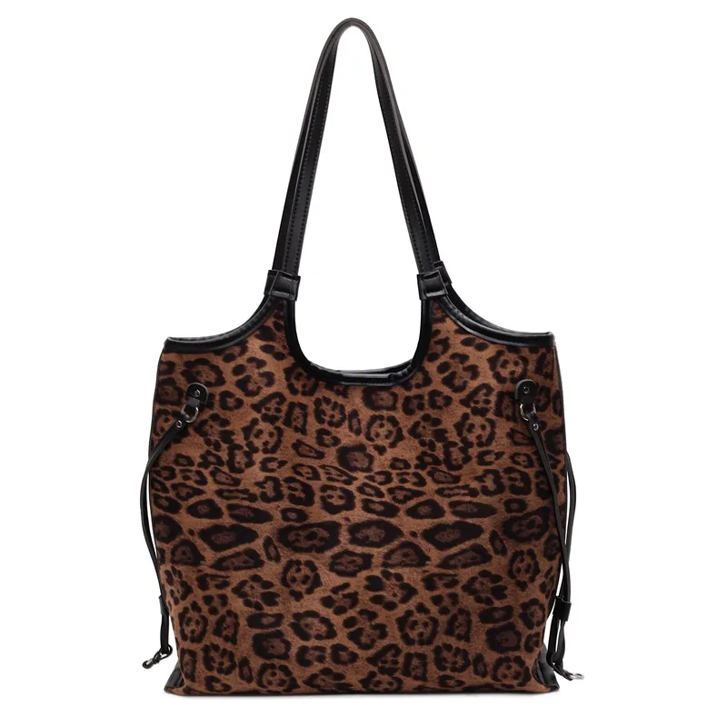 Women Tote Bag Faux Suede Shoulder Purse with Soft Matte Texture and Large Capacity for Daily Carry Stylish Underarm Looks
Women Tote Bag Faux Suede Shoulder Purse with Soft Matte Texture and Large Capacity for Daily Carry Stylish Underarm Looks