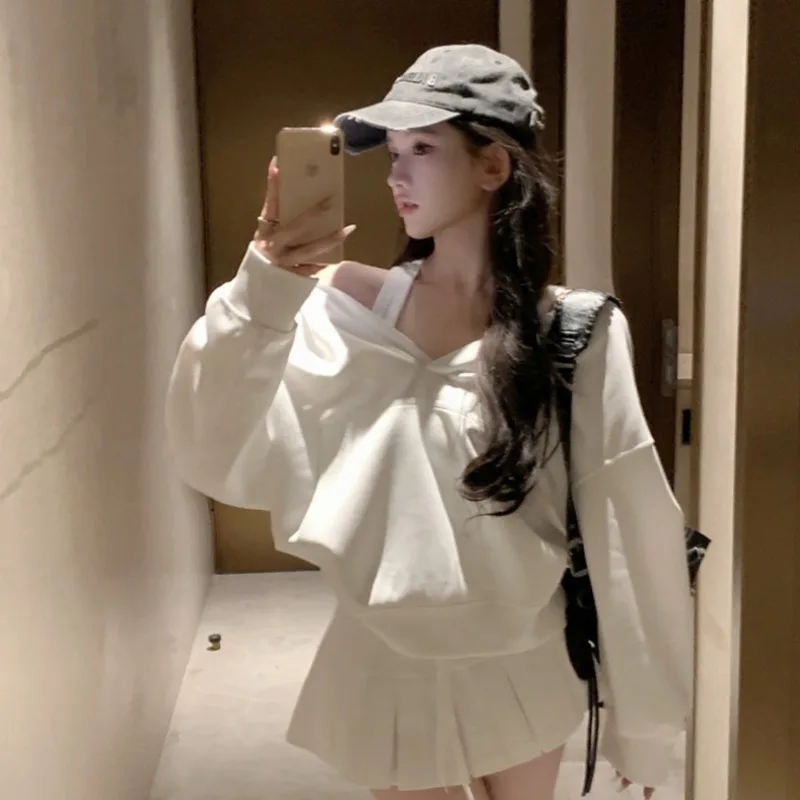 American New Fashion Three-piece White Sexy Sleeveless Vest Oversized Loose Casual Ladies Hoodie Kawaii High Street Mini Skirt
American New Fashion Three-piece White Sexy Sleeveless Vest Oversized Loose Casual Ladies Hoodie Kawaii High Street Mini Skirt