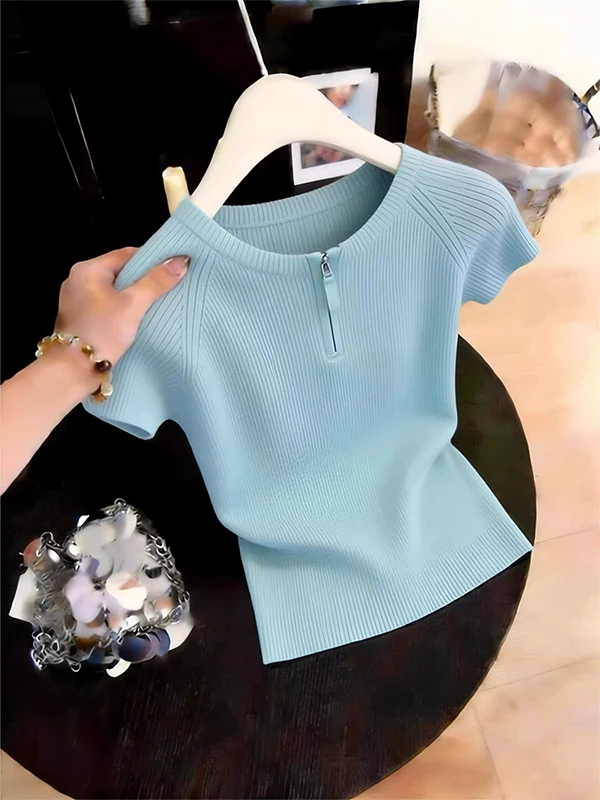 Женская футболка больших размеров синего цвета с коротким рукавом, летняя коллекция 2026, стильный универсальный топ в корейском стиле, свободный крой, круглый вырез, эффект стройности
Женская футболка больших размеров синего цвета с коротким рукавом, летняя коллекция 2026, стильный универсальный топ в корейском стиле, свободный крой, круглый вырез, эффект стройности