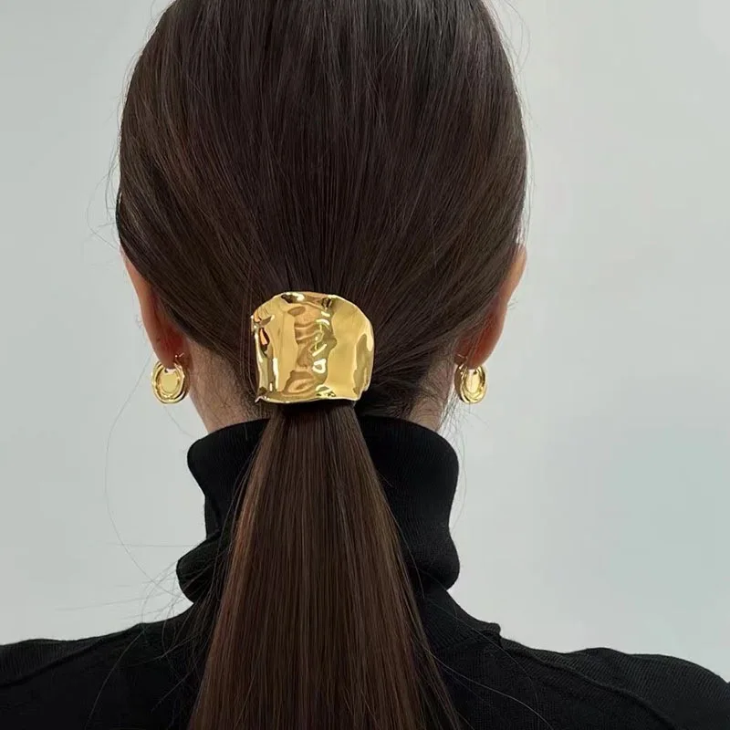 2024 Korean Metal Irregular Concave-Convex Lava Insert Hairpin for Women Retro High-Quality Ponytail Holder Hairpin Headdress
2024 Korean Metal Irregular Concave-Convex Lava Insert Hairpin for Women Retro High-Quality Ponytail Holder Hairpin Headdress
