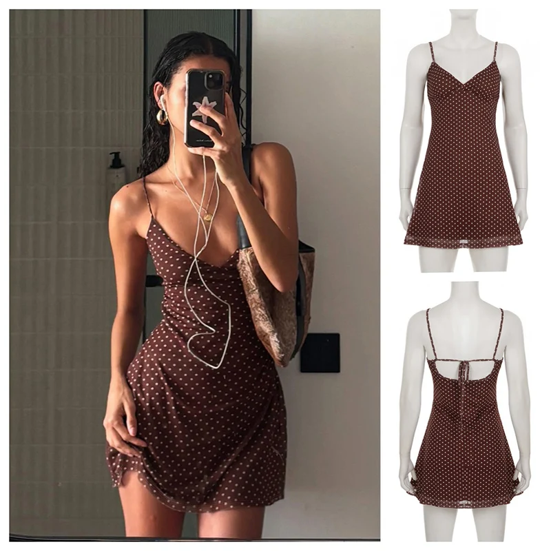 Sexy Polka Dot Print Nightgown Contrasting Color V-neck Y2k Slim Fit Dress Summer Hot Girl Backless Camisole Dress Summer Dress
Sexy Polka Dot Print Nightgown Contrasting Color V-neck Y2k Slim Fit Dress Summer Hot Girl Backless Camisole Dress Summer Dress