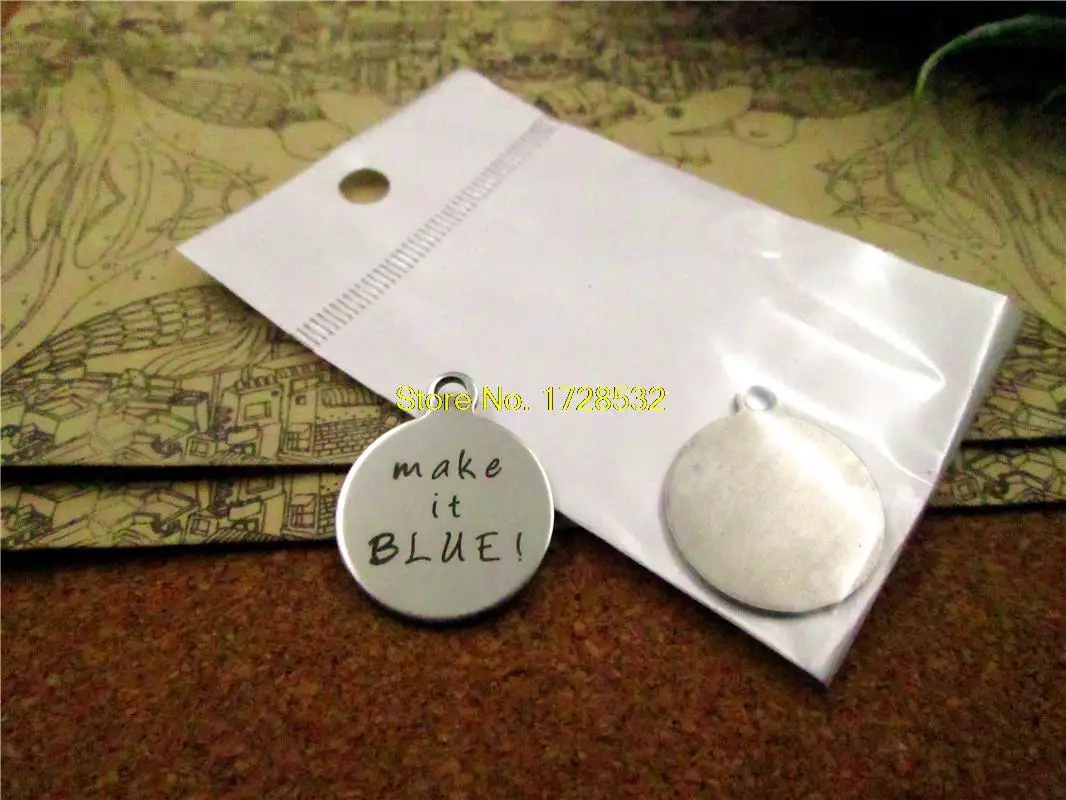 20pcs/lot--20mm stainless steel circle round "make it blue"one side DIY Charms Pendants
20pcs/lot--20mm stainless steel circle round "make it blue"one side DIY Charms Pendants