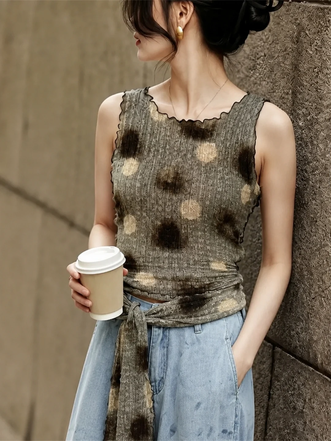 Korean Style Sleeveless Design Unique Fashionable Vest Summer Casual Wear round Neck Slimming Top Women's plus Size Inner Wear
Korean Style Sleeveless Design Unique Fashionable Vest Summer Casual Wear round Neck Slimming Top Women's plus Size Inner Wear