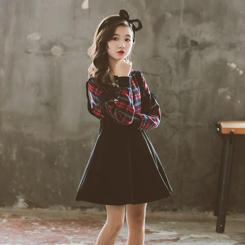 Spring 2025 Girls' Preppy Plaid Sweatshirt And Overalls Two-Piece Set Trendy New Korean Style Medium And Large Children
Spring 2025 Girls' Preppy Plaid Sweatshirt And Overalls Two-Piece Set Trendy New Korean Style Medium And Large Children