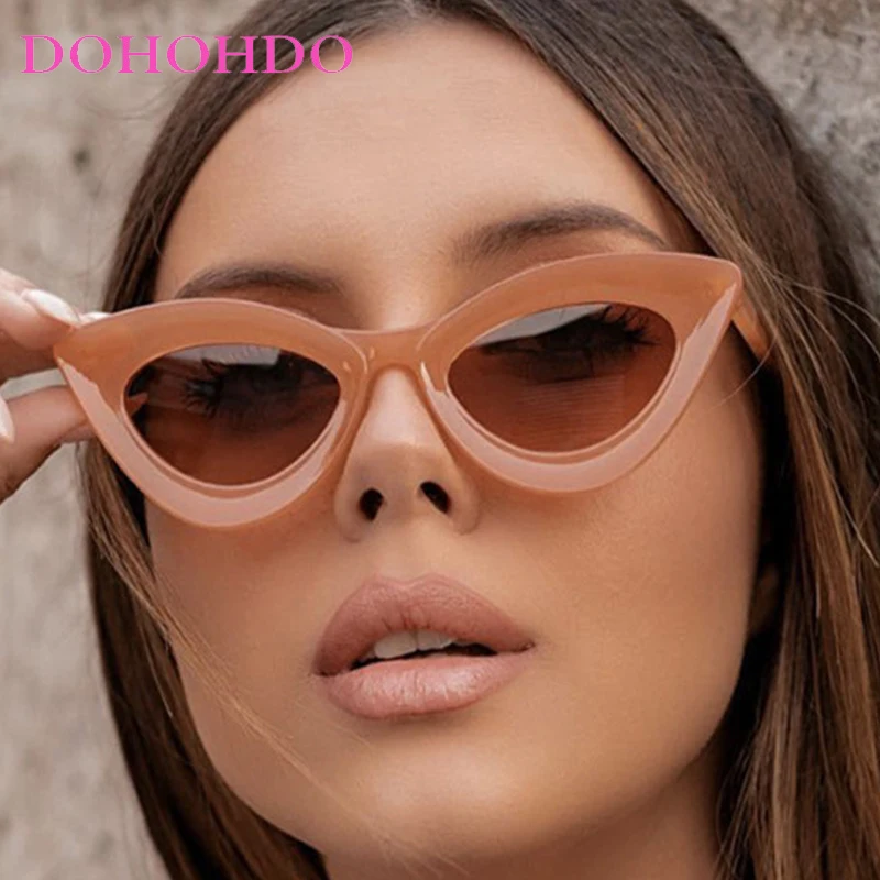 2025 Fashion Vintage Cat Eye Sunglasses Woman Cute Sexy Small Thick Triangle Retro Ladies Sun Glasses Female Oculos De Sol UV400
2025 Fashion Vintage Cat Eye Sunglasses Woman Cute Sexy Small Thick Triangle Retro Ladies Sun Glasses Female Oculos De Sol UV400