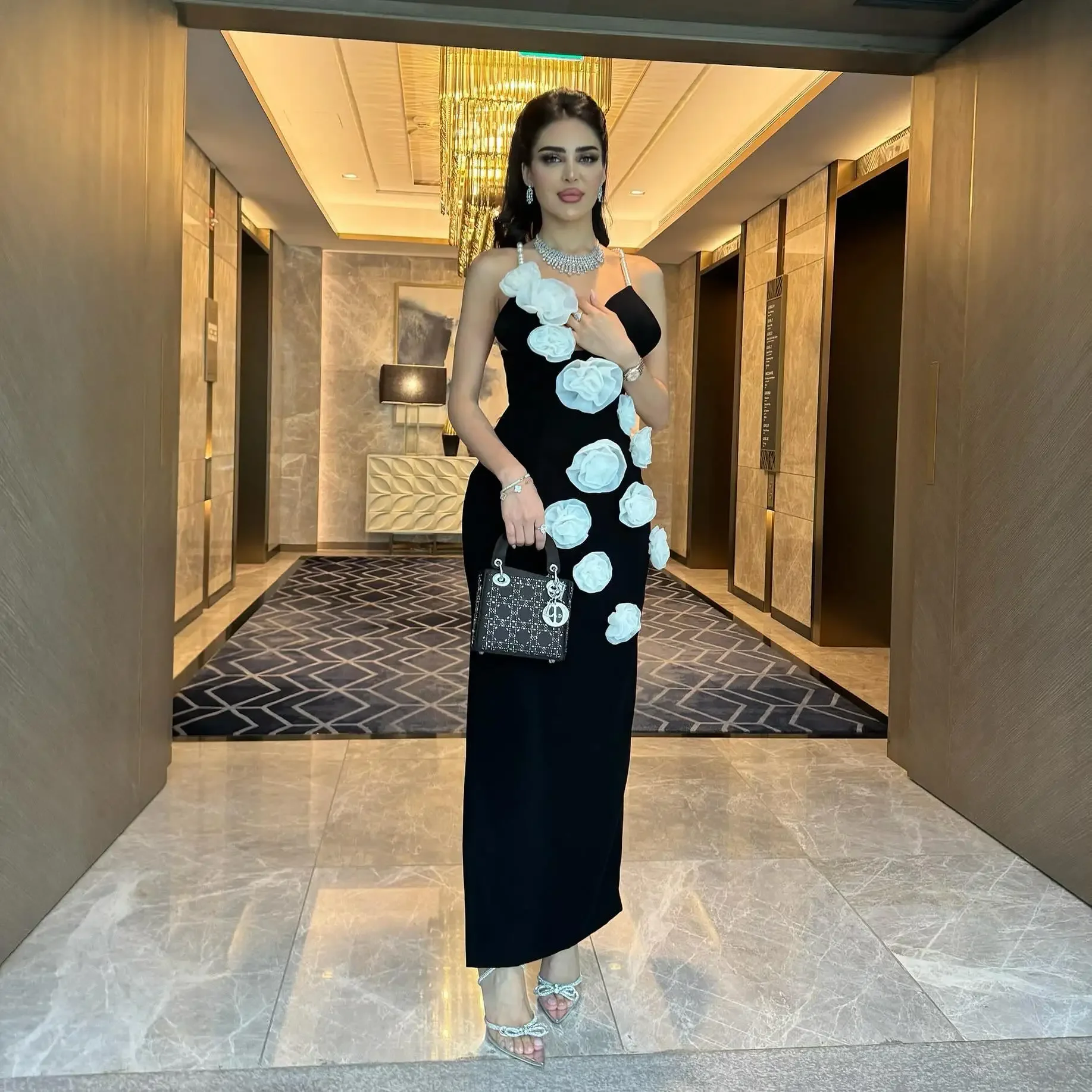 With White Handmade Flower Plearls Beaded Strap Ankle Length Female Party Dresses Stretchy Black Sheath Women Maxi Dresses
With White Handmade Flower Plearls Beaded Strap Ankle Length Female Party Dresses Stretchy Black Sheath Women Maxi Dresses