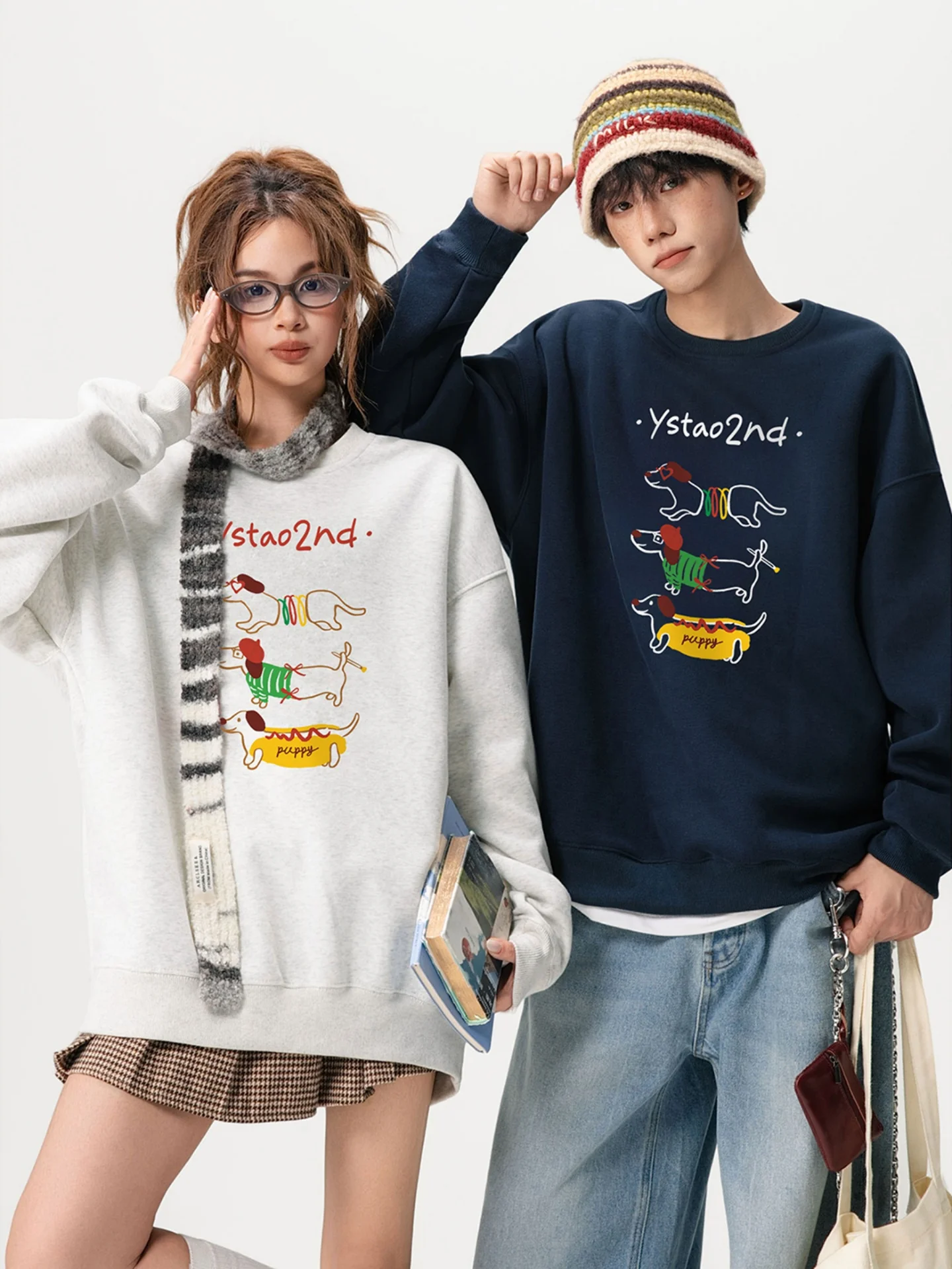 Heavyweight round Ne Sweatirt Long Sve Casual Loose Men's T-irt Cartoon Print Couple's Autumn Faion Inner Wear
Heavyweight round Ne Sweatirt Long Sve Casual Loose Men's T-irt Cartoon Print Couple's Autumn Faion Inner Wear