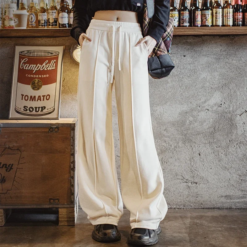 Maden Women's Casual Elastic Waist Knitted White Pants Straight Wide-leg Sport Trousers with Pockets Embroidery Versatile Pants
Maden Women's Casual Elastic Waist Knitted White Pants Straight Wide-leg Sport Trousers with Pockets Embroidery Versatile Pants