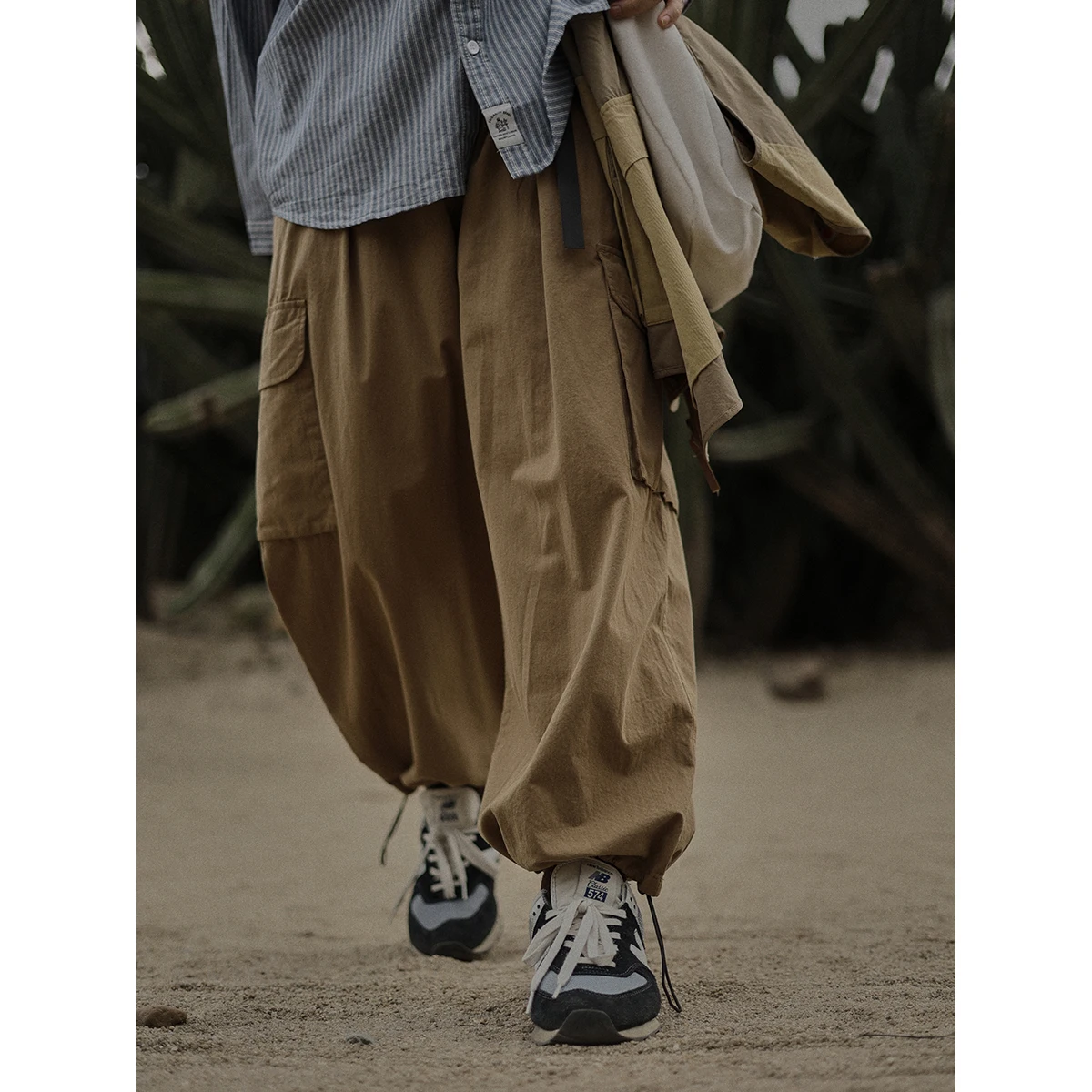 Youth Crisis Casual Pants Loose Wide Leg Workwear Trousers for Men And Women Retro Japanese Style Cotton Straight Cut Long Pants
Youth Crisis Casual Pants Loose Wide Leg Workwear Trousers for Men And Women Retro Japanese Style Cotton Straight Cut Long Pants