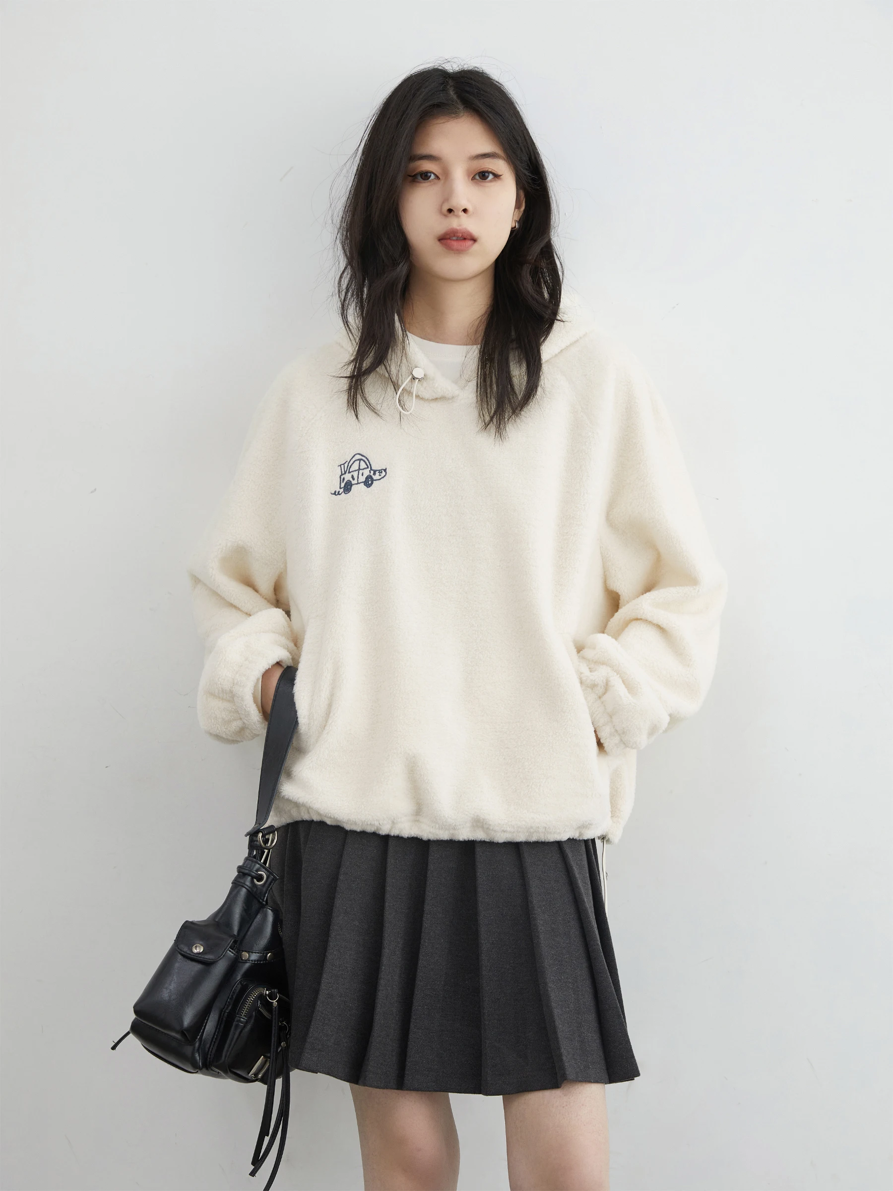 Модная женская толстовка CHICVEN с капюшоном, свободного кроя, с регулируемым низом, ветрозащитная, теплая, повседневная
Модная женская толстовка CHICVEN с капюшоном, свободного кроя, с регулируемым низом, ветрозащитная, теплая, повседневная