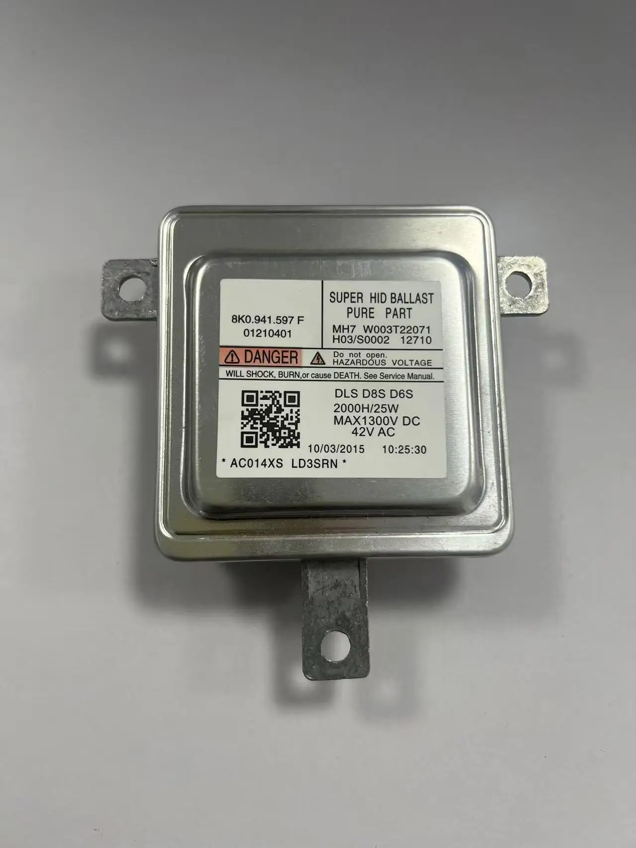Brand new 8K0941597F is suitable for Porsche Cayenne, Macan, Cayman, Audi D8S headlight module xenon headlight ballast W003T2217
Brand new 8K0941597F is suitable for Porsche Cayenne, Macan, Cayman, Audi D8S headlight module xenon headlight ballast W003T2217