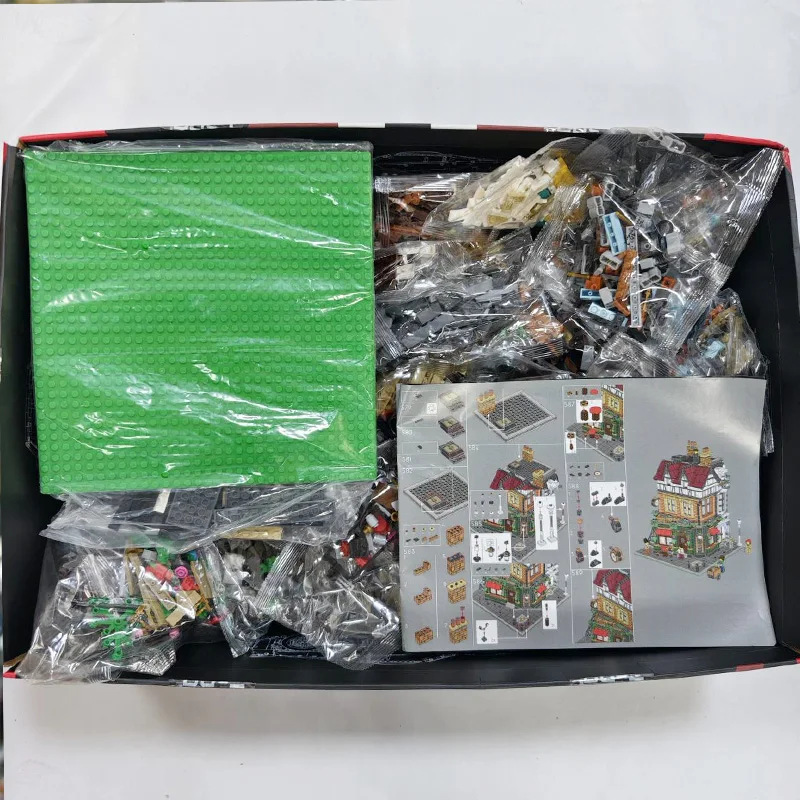 3266PCS Tudor Model Corner Creative Street Views Architecture 10350 Building Blocks MOC Toys Brick Puzzle Toys Gift DIY
3266PCS Tudor Model Corner Creative Street Views Architecture 10350 Building Blocks MOC Toys Brick Puzzle Toys Gift DIY