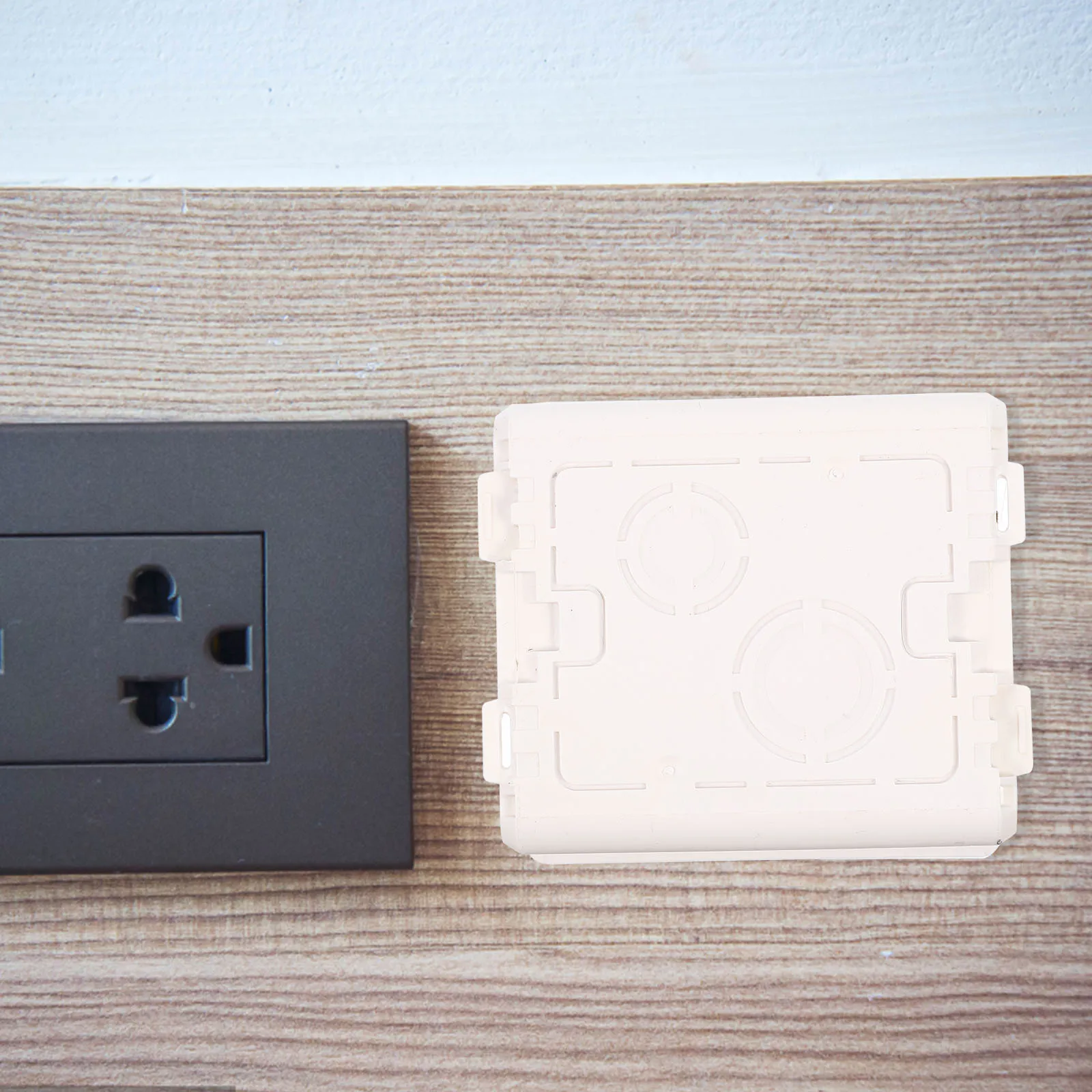 10Sets PVC Flame Retardant Electric Mounting Boxes 86 Type Wall Socket Recessed Installation Box Home Office Junction Box
10Sets PVC Flame Retardant Electric Mounting Boxes 86 Type Wall Socket Recessed Installation Box Home Office Junction Box