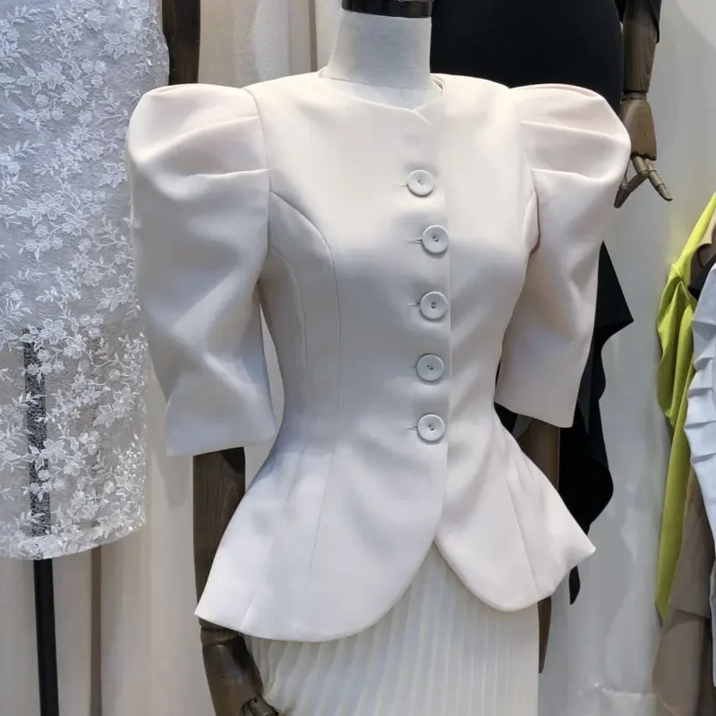 Mujer De Moda, черные элегантные женские блузки, туника с круглым вырезом и пышными рукавами, однотонные однобортные темпераментные топы A558
Mujer De Moda, черные элегантные женские блузки, туника с круглым вырезом и пышными рукавами, однотонные однобортные темпераментные топы A558