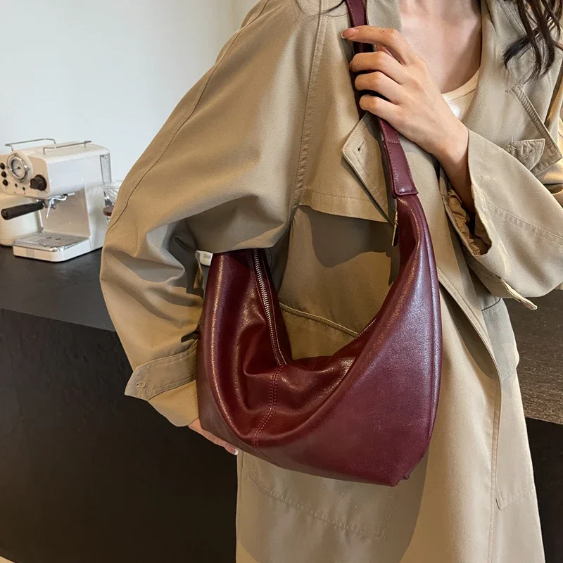 Vintage Women's Bag Red Shoulder for Women PU Leather Trendy Crossbody Messenger Bags Retro Handbags Purse Commuter WT745
Vintage Women's Bag Red Shoulder for Women PU Leather Trendy Crossbody Messenger Bags Retro Handbags Purse Commuter WT745