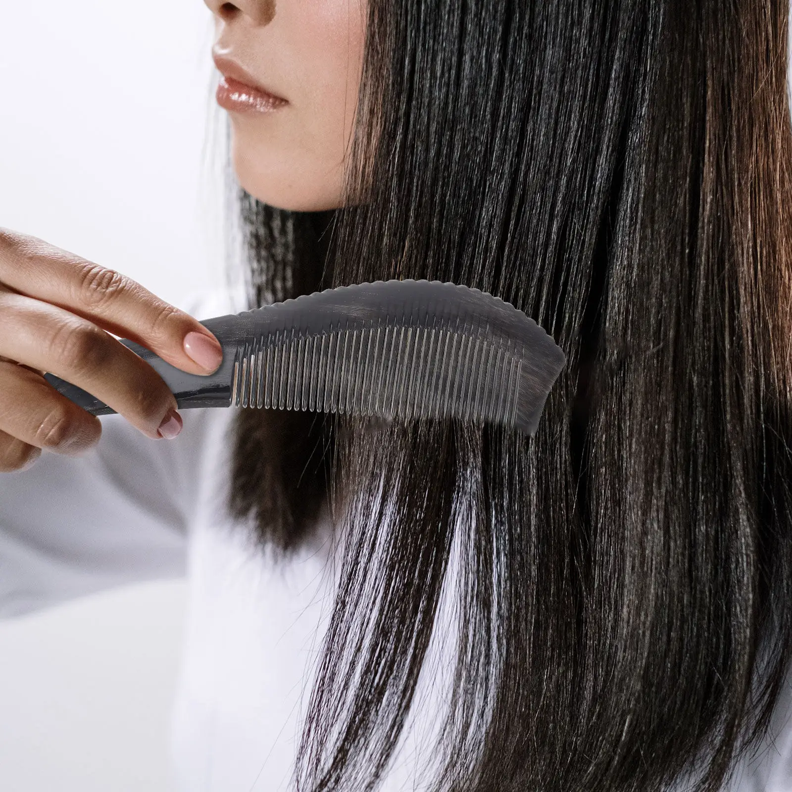 1Pcs Horn Hair Comb Safe Material Elegant Design Comfortable Grip Scalp Massage Hairdressing Tool Portable Home Salon Use
1Pcs Horn Hair Comb Safe Material Elegant Design Comfortable Grip Scalp Massage Hairdressing Tool Portable Home Salon Use