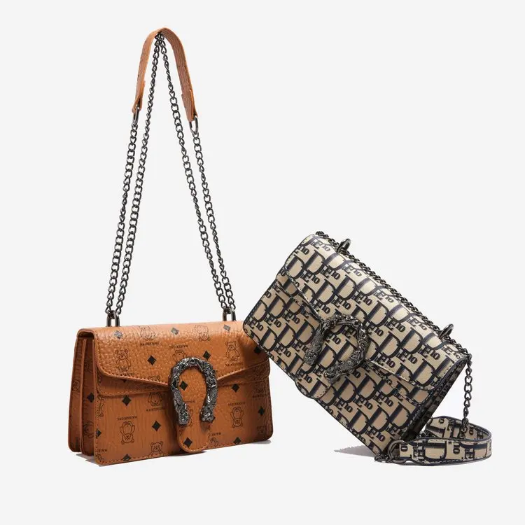 Маленькая квадратная сумка с модным принтом — легкая роскошная женская сумка на цепочке, плечо/подмышки/кросболо для шикарных поездок на работу
Маленькая квадратная сумка с модным принтом — легкая роскошная женская сумка на цепочке, плечо/подмышки/кросболо для шикарных поездок на работу