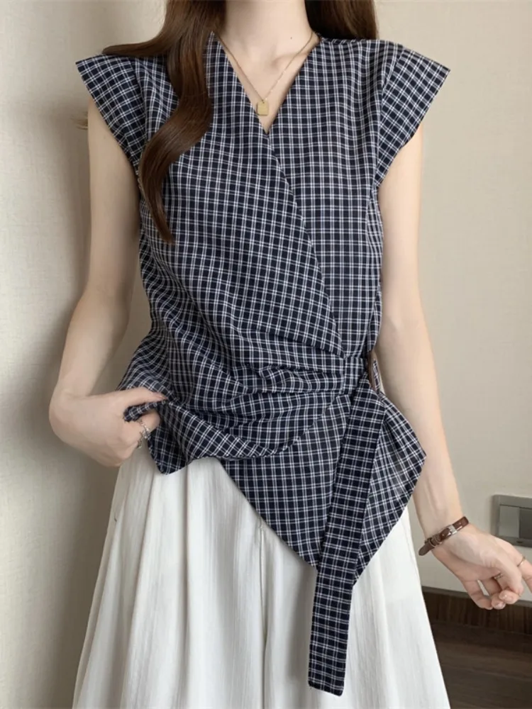 plus Size Vintage Asymmetrical Short Sleeve Plaid Shirt Women's Summer Slimming Waist Cinched Fashionable Little Fly Sleeve Top
plus Size Vintage Asymmetrical Short Sleeve Plaid Shirt Women's Summer Slimming Waist Cinched Fashionable Little Fly Sleeve Top