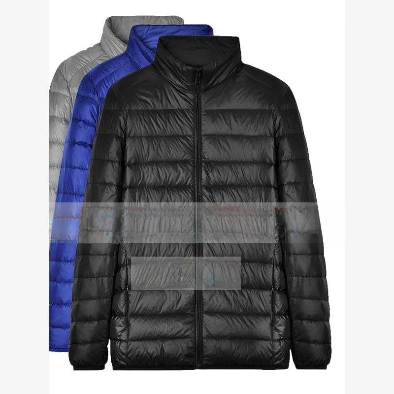 Легкое шелковое хлопковое мужское пальто на осень-зиму, новое хлопковое пальто большого размера с ультралегким воротником-стойкой и капюшоном
Легкое шелковое хлопковое мужское пальто на осень-зиму, новое хлопковое пальто большого размера с ультралегким воротником-стойкой и капюшоном