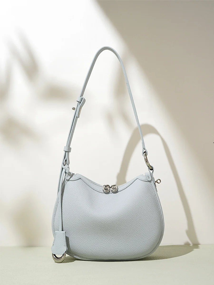 Women Retro Woven Shoulder Bag Handbag High-end One-shoulder Underarm Bags Fashion Women Commuter Tote Bag Female Crossbody Bag
Women Retro Woven Shoulder Bag Handbag High-end One-shoulder Underarm Bags Fashion Women Commuter Tote Bag Female Crossbody Bag