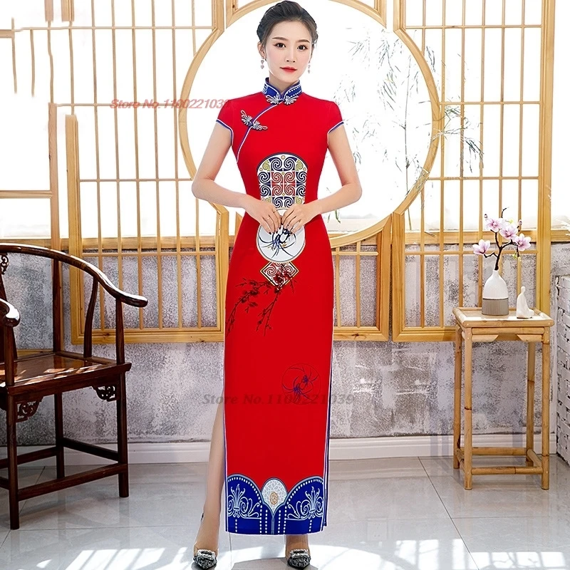 Китайское винтажное сценическое платье 2025 года, улучшенное Cheongsam, национальное торжественное платье с цветочным принтом, восточное банкетное вечернее платье, платье
Китайское винтажное сценическое платье 2025 года, улучшенное Cheongsam, национальное торжественное платье с цветочным принтом, восточное банкетное вечернее платье, платье