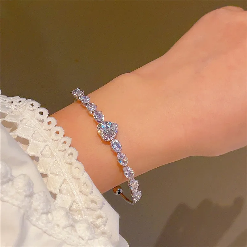 CC Romantic Bangle Sparkly Heart Shape Silver Color High Quality Zirconia Adjustable Bracelets Summer Fashion Jewelry Gift J1377
CC Romantic Bangle Sparkly Heart Shape Silver Color High Quality Zirconia Adjustable Bracelets Summer Fashion Jewelry Gift J1377