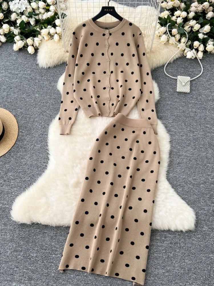Vintage Polka Dot Two Piece Set Women Long Sleeve Round Neck Knitted Cardigan Sweater Slim High Waisted Wrap Skirts Suits
Vintage Polka Dot Two Piece Set Women Long Sleeve Round Neck Knitted Cardigan Sweater Slim High Waisted Wrap Skirts Suits