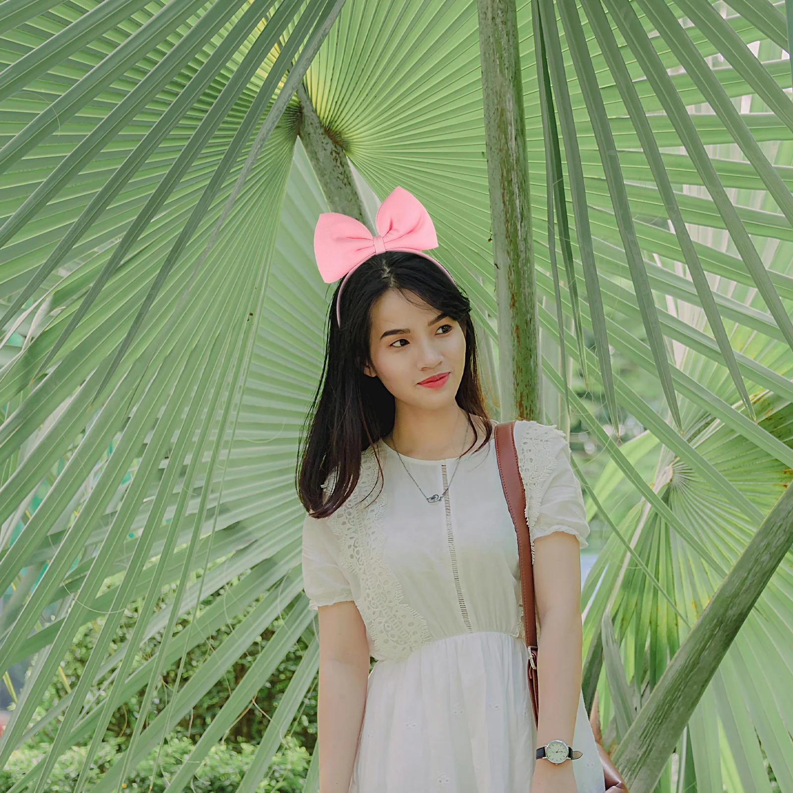 1 шт., повязка на голову принцессы, элегантный прочный обруч для волос с большим бантом, вечерние, помолвочные, повседневные, модный обруч для волос
1 шт., повязка на голову принцессы, элегантный прочный обруч для волос с большим бантом, вечерние, помолвочные, повседневные, модный обруч для волос