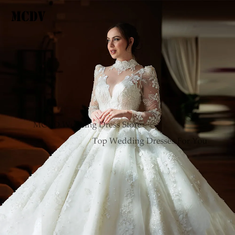 MCDV Customized Ball Gown Wedding Dresses High Neck Applique Crystal Vestido De Novia Lace Beaded Appliques Robe De Mariee
MCDV Customized Ball Gown Wedding Dresses High Neck Applique Crystal Vestido De Novia Lace Beaded Appliques Robe De Mariee