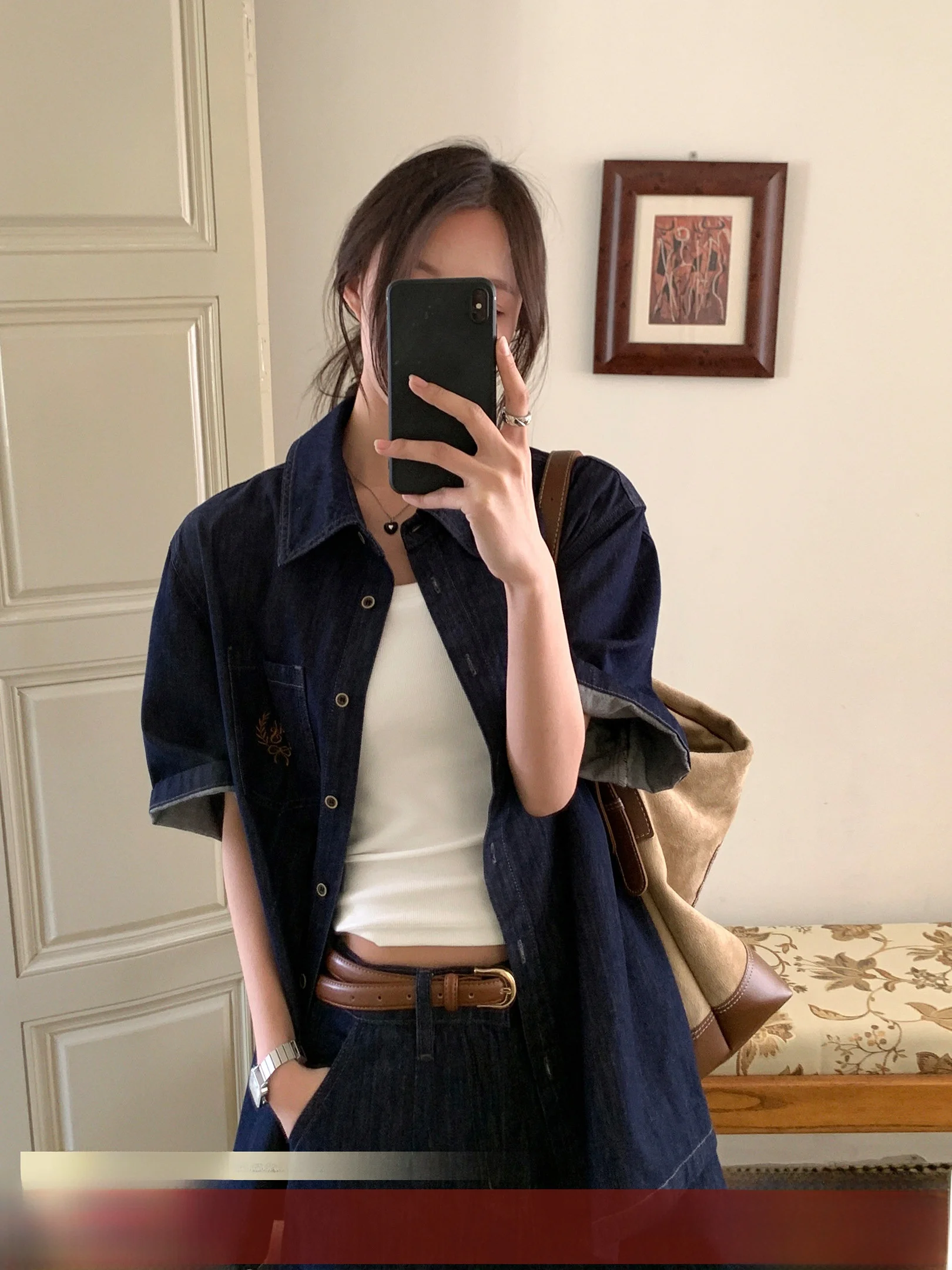 Korean Style Women's Fashion Summer Short Sleeve Denim Jacket And Long Pants Two-Piece Set High Waist Straight Leg Jeans
Korean Style Women's Fashion Summer Short Sleeve Denim Jacket And Long Pants Two-Piece Set High Waist Straight Leg Jeans