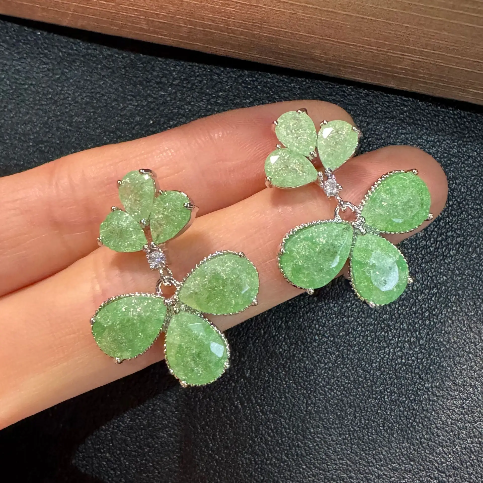 Cute Pastel Flower Zircon Drop Earrings for Women Girls Sweet Jewelry for Party Gift Purple Pink Green Leaf Teardrop Earrings
Cute Pastel Flower Zircon Drop Earrings for Women Girls Sweet Jewelry for Party Gift Purple Pink Green Leaf Teardrop Earrings