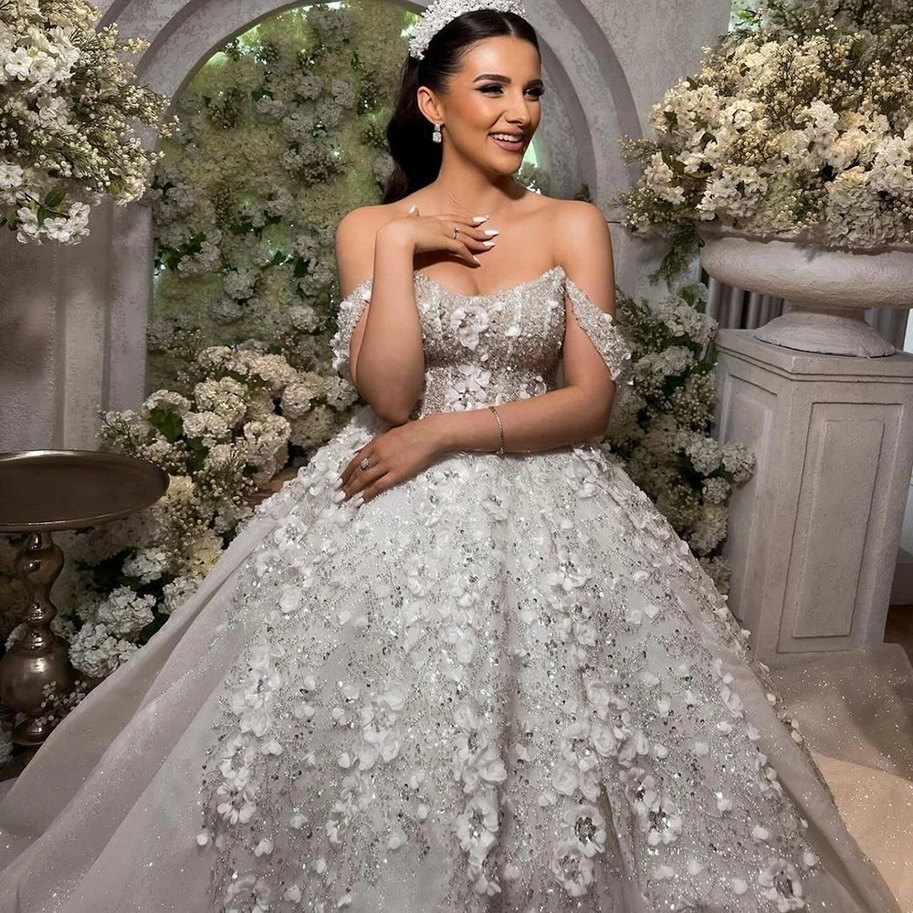 Luxury Wedding Dresses For Elegant Women 2024 Sleeveless Off the Shoulder Appliques Royal Train Ball Gowns Formal Occasion Dress
Luxury Wedding Dresses For Elegant Women 2024 Sleeveless Off the Shoulder Appliques Royal Train Ball Gowns Formal Occasion Dress