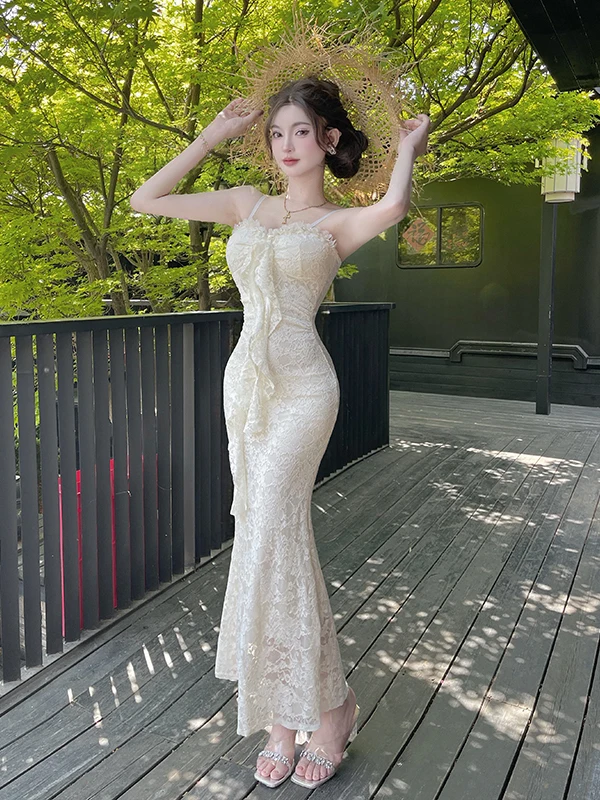 Sexy Spicy Girl Long Skirt Design Heavy Embroidery Lace Strap Dress Summer New Arrival Elegant Style mid Waist Standard Fit
Sexy Spicy Girl Long Skirt Design Heavy Embroidery Lace Strap Dress Summer New Arrival Elegant Style mid Waist Standard Fit