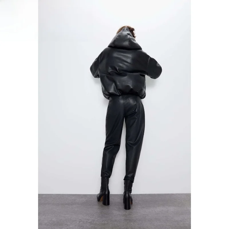 Autumn Winter New Sle Women's Faux Leather Jaet Cotton Coat Outerwear Zipper Closure Cotton Padded Women's Outerwear
Autumn Winter New Sle Women's Faux Leather Jaet Cotton Coat Outerwear Zipper Closure Cotton Padded Women's Outerwear