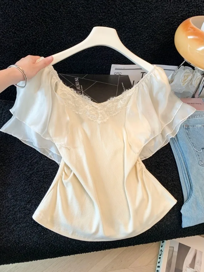 Unique Beautiful Lace Splice V-Neck Women's Shirt Slim Fit Fluffy Sleeve Korean Style Breathable Summer Fashion Top
Unique Beautiful Lace Splice V-Neck Women's Shirt Slim Fit Fluffy Sleeve Korean Style Breathable Summer Fashion Top