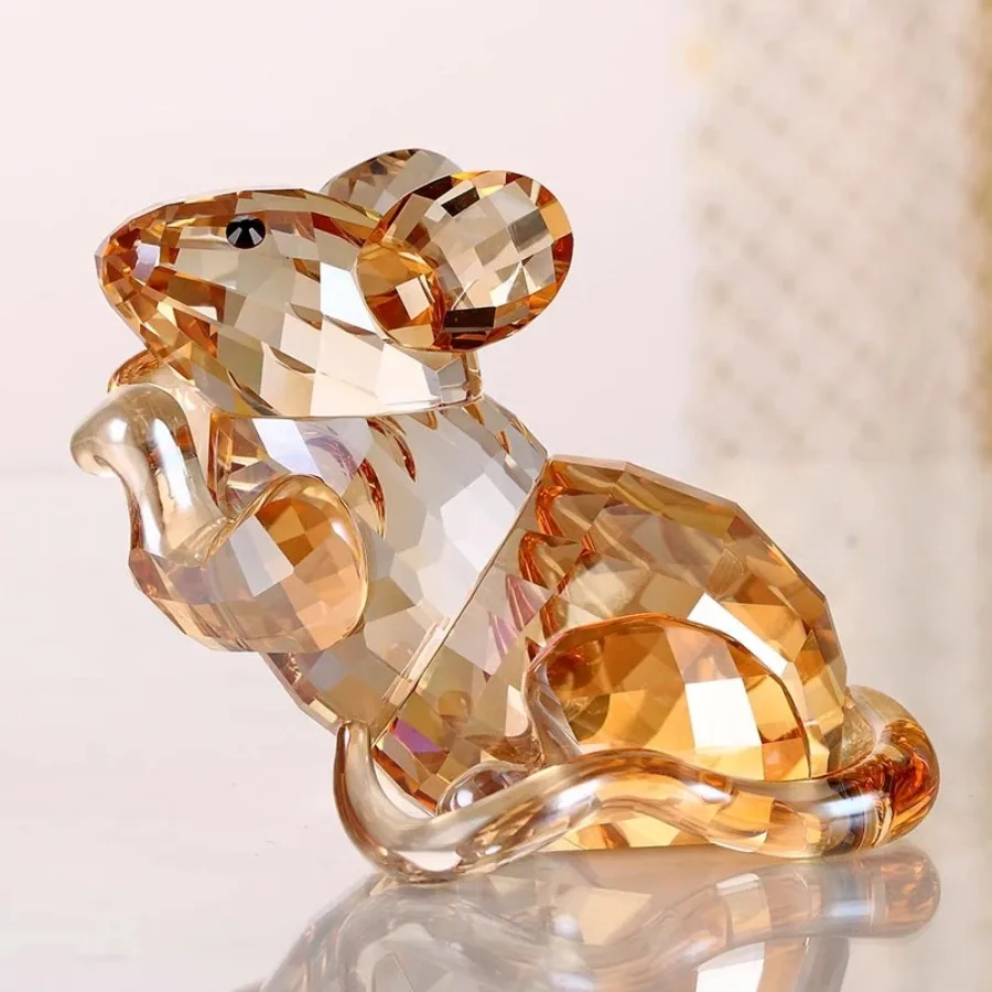 Handmade K9 Crystal Rat Zodiac Figurine Glass Mouse Desk Decor for Office Birthday Gift Charm Festival Home Ornament
Handmade K9 Crystal Rat Zodiac Figurine Glass Mouse Desk Decor for Office Birthday Gift Charm Festival Home Ornament