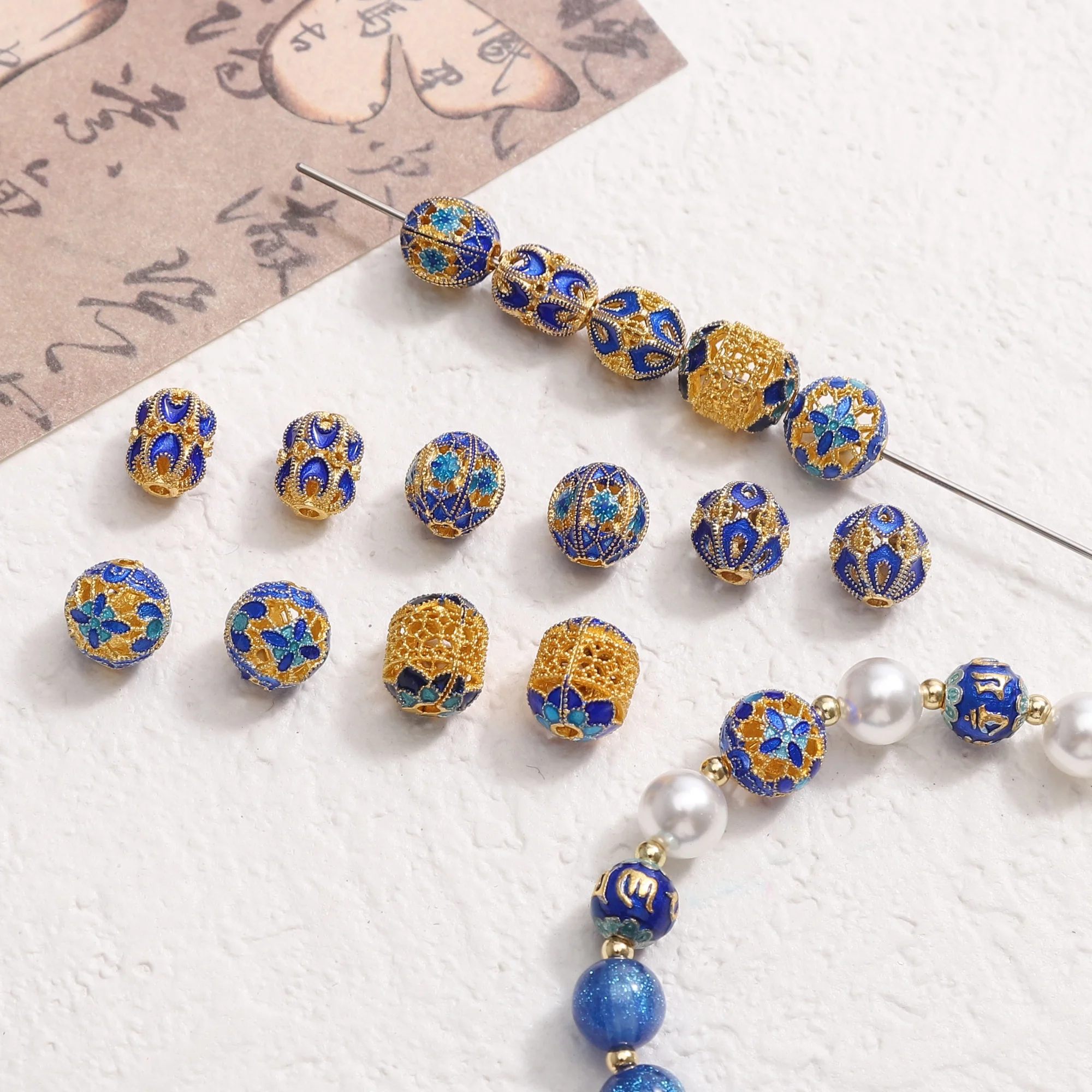 1PC Cloisonné Alloy Oil-Drop Spacer Beads Vintage Enamel Loose Craft Beads for DIY Jewelry Making Bracelet Keychain Accessories
1PC Cloisonné Alloy Oil-Drop Spacer Beads Vintage Enamel Loose Craft Beads for DIY Jewelry Making Bracelet Keychain Accessories