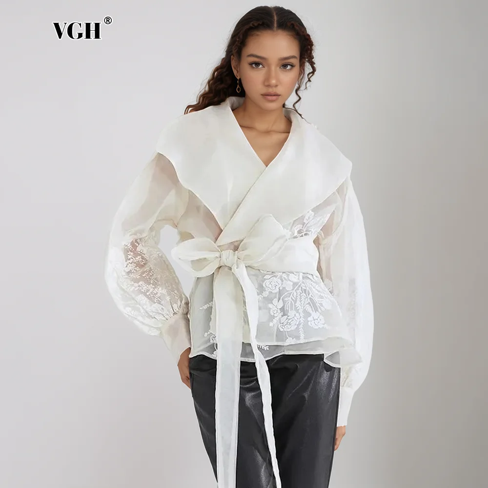 VGH Solid Chic Floral Printing Casual Shirts For Women Lapel Lantern Sleeve Patchwork Lace Up Looae Blouses Female Fashion Style
VGH Solid Chic Floral Printing Casual Shirts For Women Lapel Lantern Sleeve Patchwork Lace Up Looae Blouses Female Fashion Style