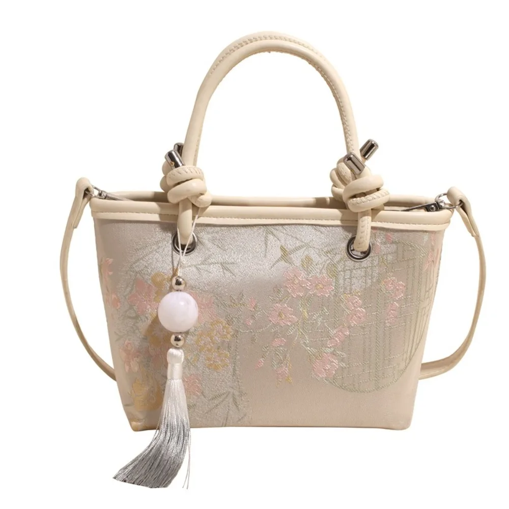 Sweet Embroidery Shoulder Bag Elegant Cheongsam Accessories Chinese Style Handbag with Pendant New Design Hanfu Bucket Bag Party
Sweet Embroidery Shoulder Bag Elegant Cheongsam Accessories Chinese Style Handbag with Pendant New Design Hanfu Bucket Bag Party