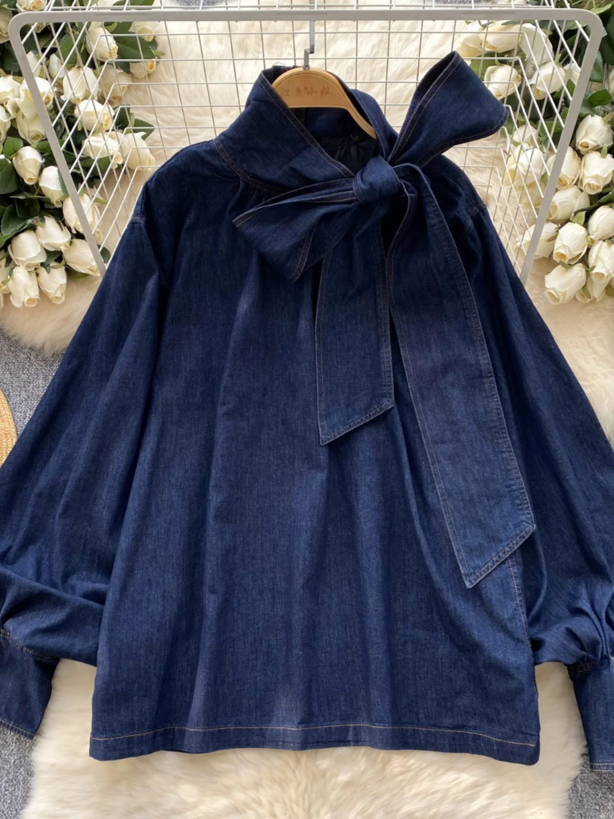 Retro Versatile Loose Lantern Sve Denim irt Women's Autumn Winter Faionable Loose Belted irt Korean Sle Long Sve
Retro Versatile Loose Lantern Sve Denim irt Women's Autumn Winter Faionable Loose Belted irt Korean Sle Long Sve