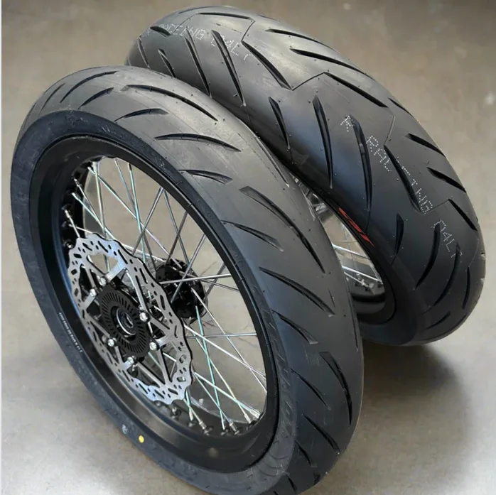 Комплект колес Ultra Bee для электромотоцикла, 74В 60Ач, скорость 90 км/ч, запчасти для мотоциклов Sutton, шины Supermoto, размеры 100/80-17, 130/70-17
Комплект колес Ultra Bee для электромотоцикла, 74В 60Ач, скорость 90 км/ч, запчасти для мотоциклов Sutton, шины Supermoto, размеры 100/80-17, 130/70-17