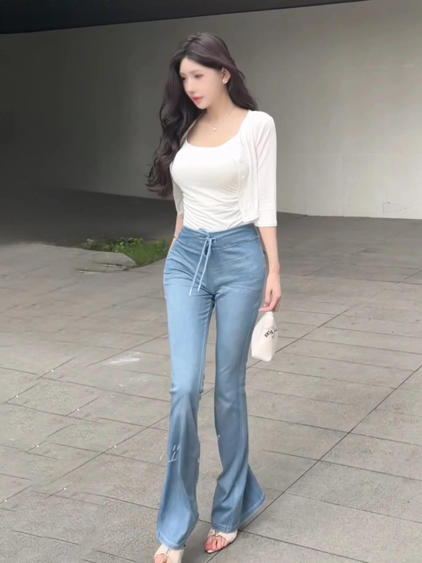 Lightweight Comfortable Women's Micro Flare Jeans High Waist Slimming Long Pants Casual Floor Length Bell Bottoms Cotton Stre...
Lightweight Comfortable Women's Micro Flare Jeans High Waist Slimming Long Pants Casual Floor Length Bell Bottoms Cotton Stre...