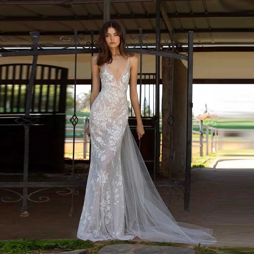 Customized Sexy Deep V-neck Wedding Dresses Appliques Mermaid Bridal Gown Lace Spaghetti Straps Party Gown Vestidos De Novia
Customized Sexy Deep V-neck Wedding Dresses Appliques Mermaid Bridal Gown Lace Spaghetti Straps Party Gown Vestidos De Novia