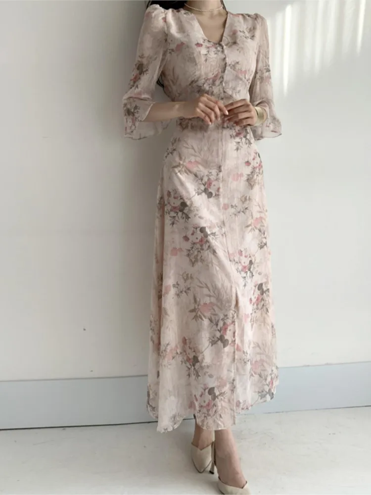 New Elegant Single Breasted Printed Women Dresses 2022 Chic Corset Sexy V Neck Ruffle Vestido Party Dress Vintage Lady Clothes
New Elegant Single Breasted Printed Women Dresses 2022 Chic Corset Sexy V Neck Ruffle Vestido Party Dress Vintage Lady Clothes