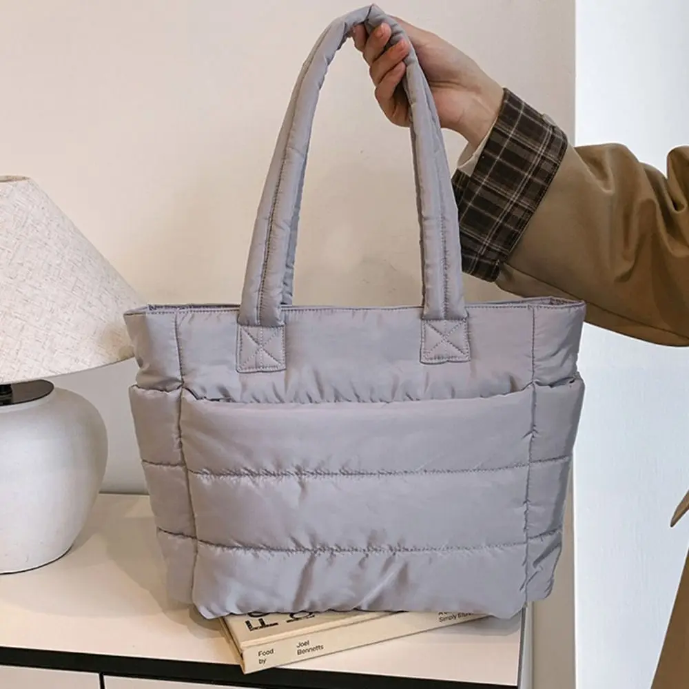 Korean Style Down Cotton Shoulder Bag Large Capacity Lightweight Cotton-padded Tote Bag Solid Color Space Cotton Puffy Bag Girls
Korean Style Down Cotton Shoulder Bag Large Capacity Lightweight Cotton-padded Tote Bag Solid Color Space Cotton Puffy Bag Girls