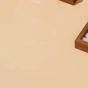 Walnut ColorJewelry Display Box Storage Cover For Rings Nelaces Earrings High-End Small Hand Solid Wood Jewelry Box
Walnut ColorJewelry Display Box Storage Cover For Rings Nelaces Earrings High-End Small Hand Solid Wood Jewelry Box