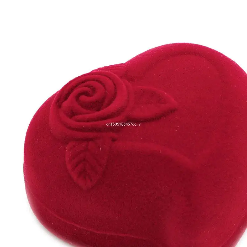 Elegant Vintage Heart Display Holder for Jewelry Double Storage Soft Fabric Dropship
Elegant Vintage Heart Display Holder for Jewelry Double Storage Soft Fabric Dropship