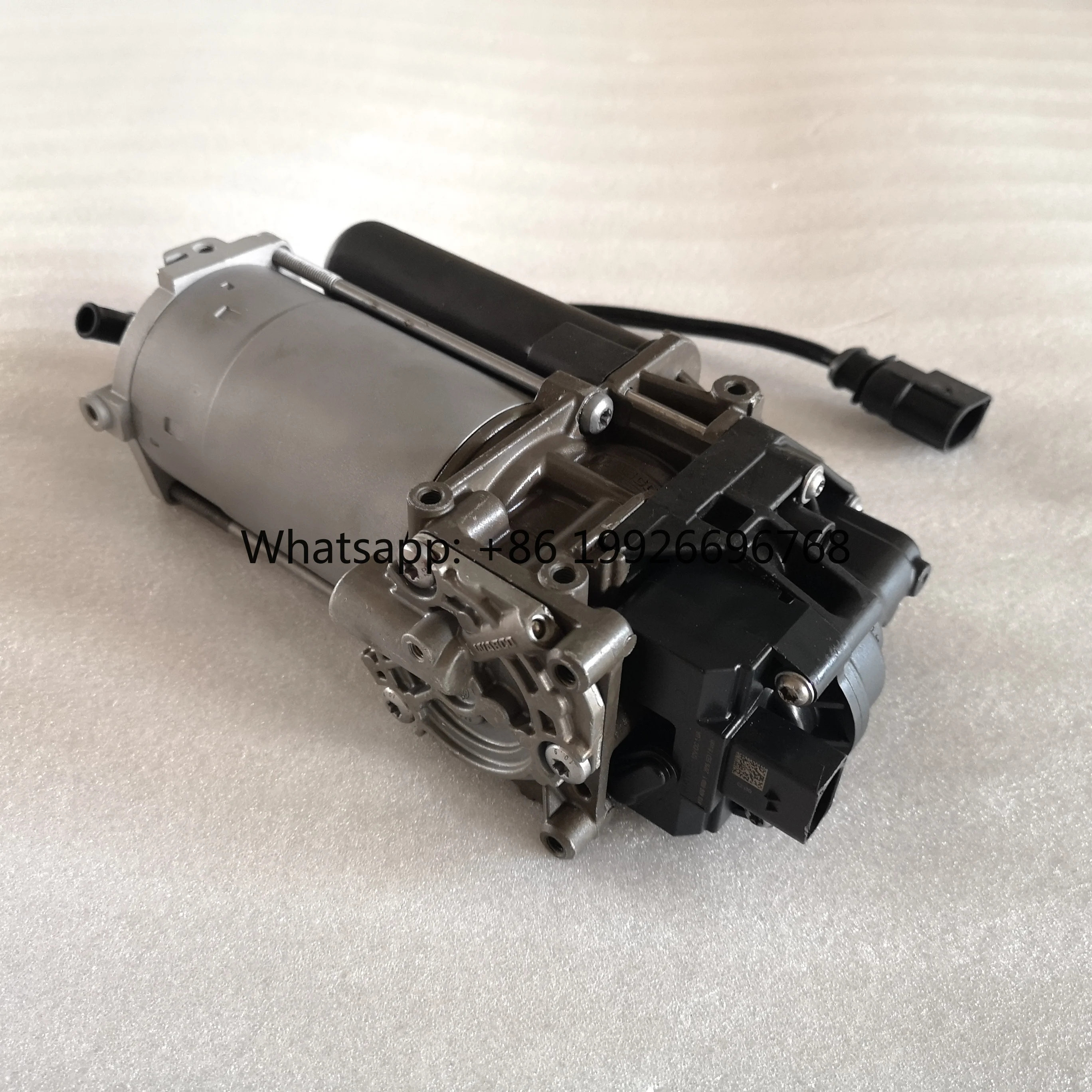 Air Compressor Unit for Audi Q7 4MVW Touareg Porsche Cayenne 2015 4M0616005 4M0616005F 4M0616005G 4M0616005H
Air Compressor Unit for Audi Q7 4MVW Touareg Porsche Cayenne 2015 4M0616005 4M0616005F 4M0616005G 4M0616005H
