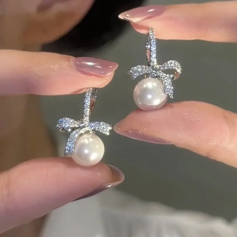 Micro Pave Bokwnot Pearl Earrings For Women Delicate Simple New Jewelry Bijoux Gifts
Micro Pave Bokwnot Pearl Earrings For Women Delicate Simple New Jewelry Bijoux Gifts